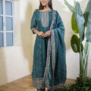 PURE COSMOS THREE PCS GOWN HEAVY AMBY