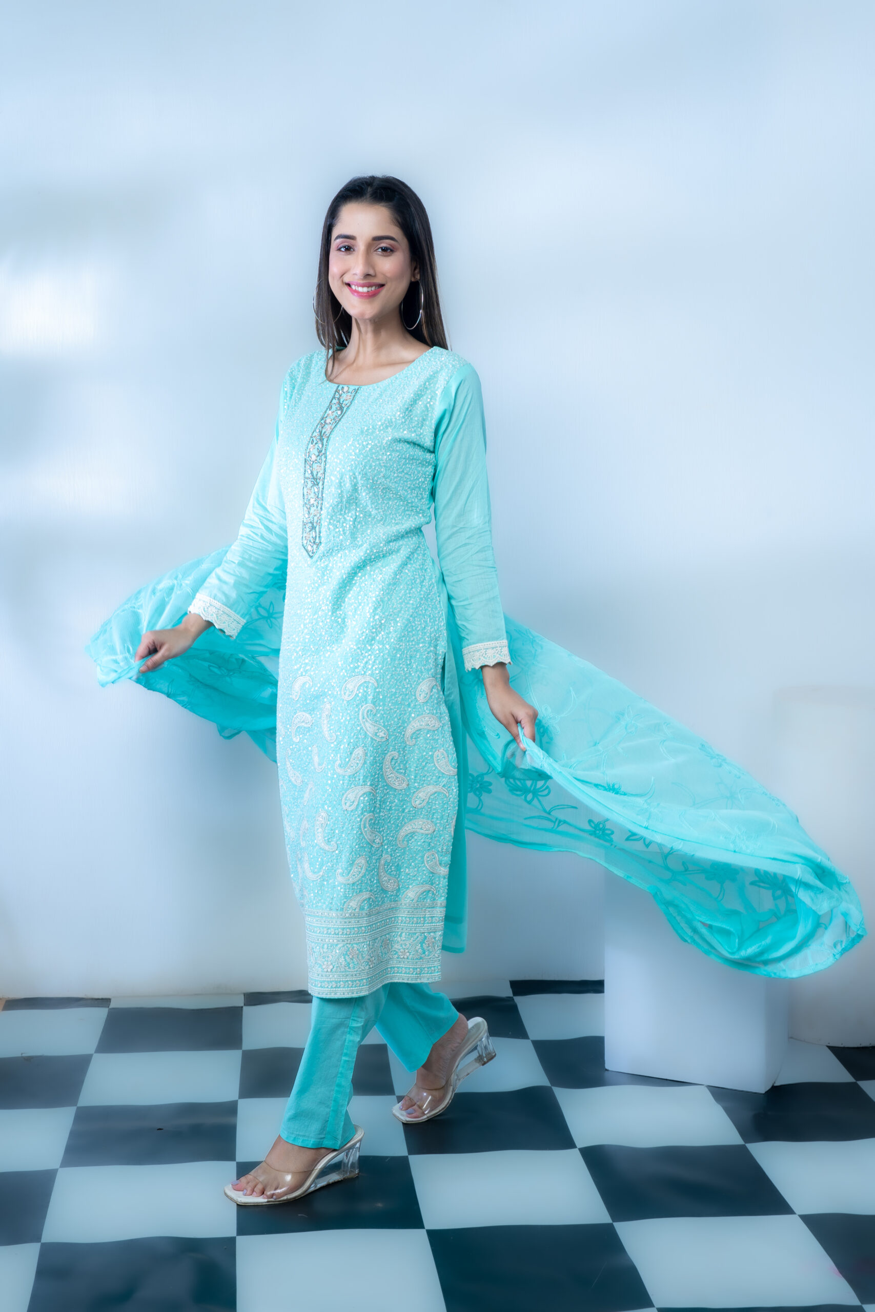 COTTON MAAL WITH BOORING THYREE PCS HAND EMBY